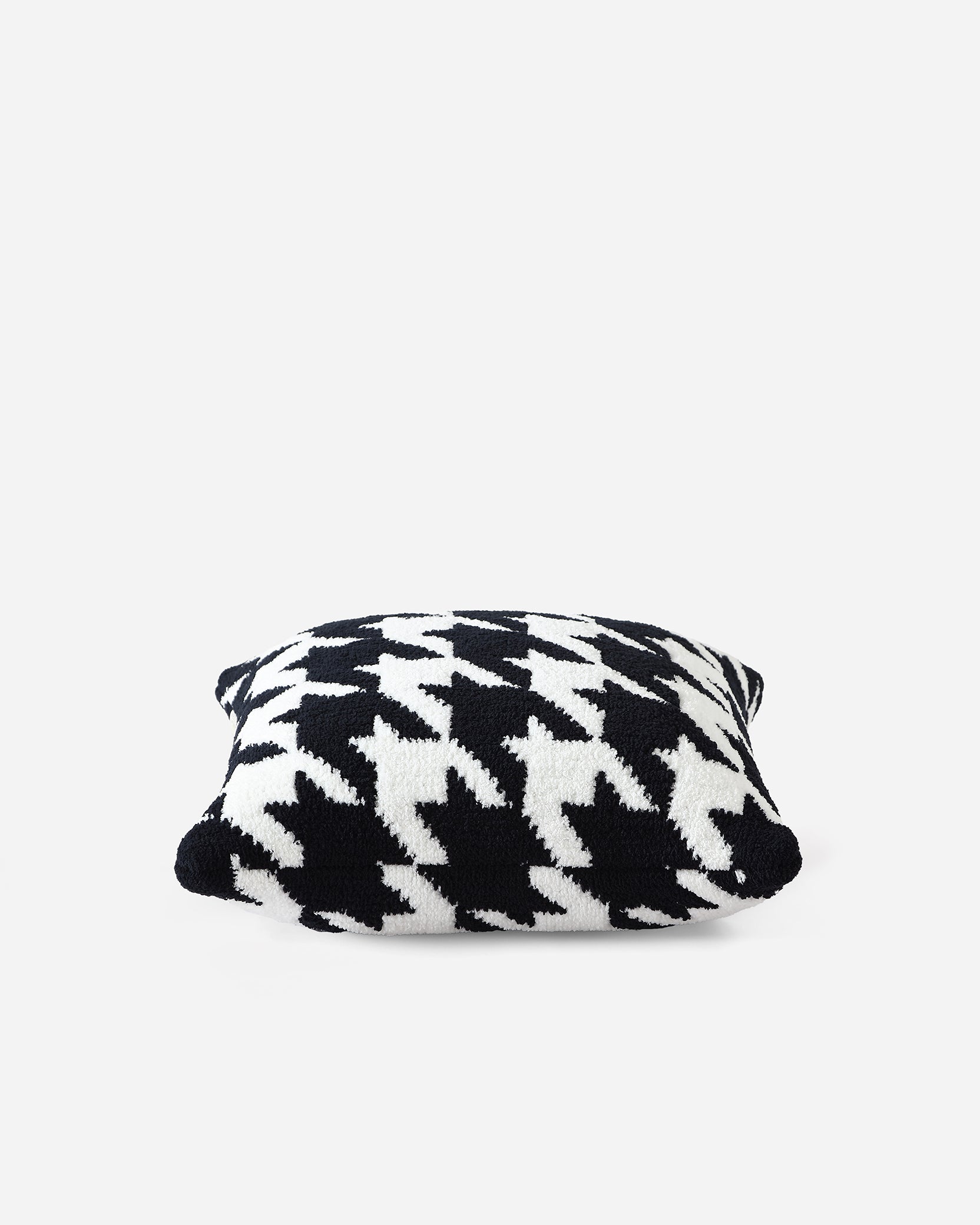 Houndstooth Throw Pillow