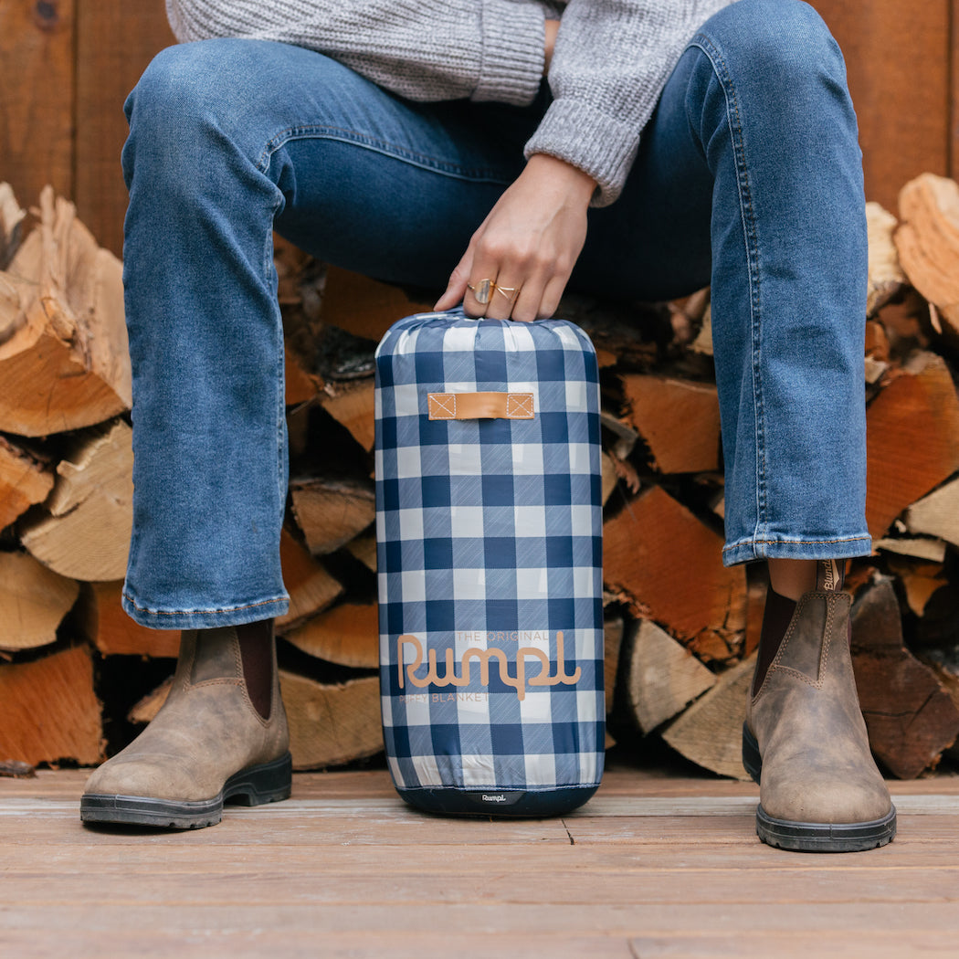 Original Puffy Blanket - Navy Gingham