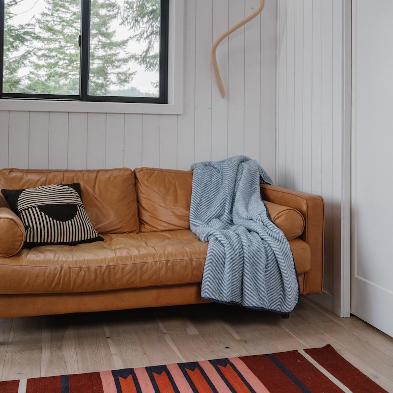 Sherpa Fleece Blanket - Herringbone