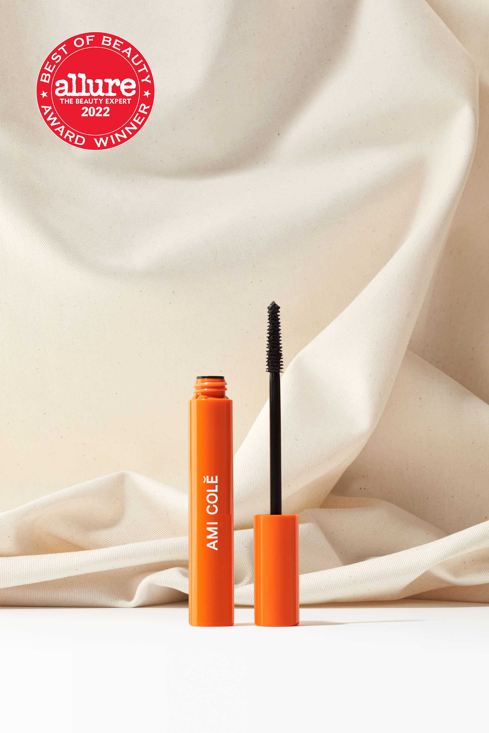 AMI COLÉ: Lash-Amplifying Mascara
