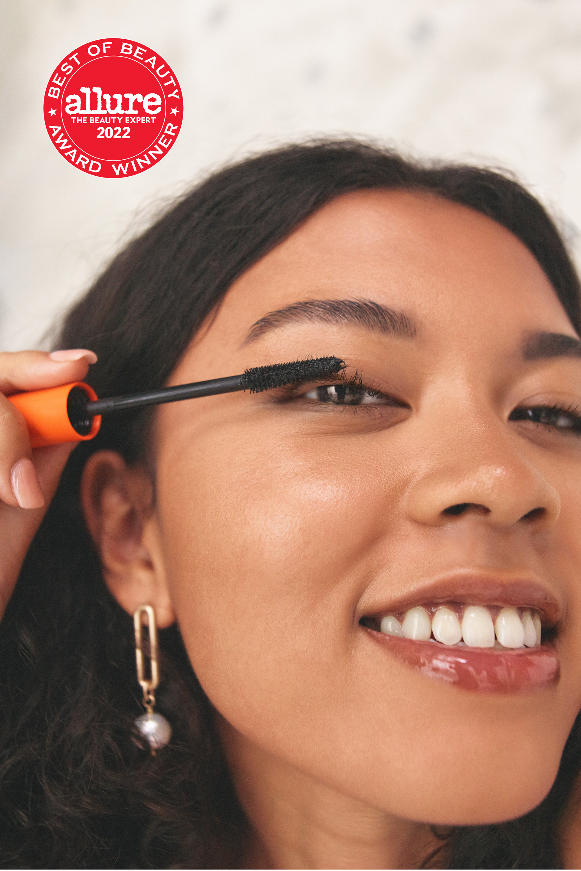 AMI COLÉ: Lash-Amplifying Mascara
