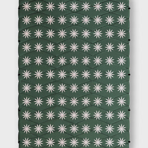 Puffer Blanket: Spark Green